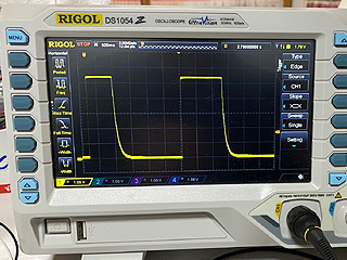 �d�q�L�b�g